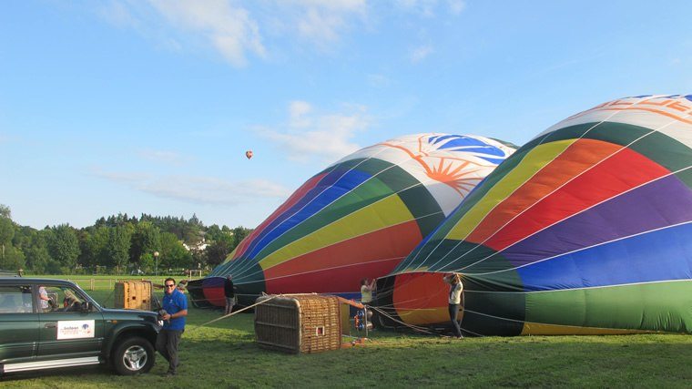 Comité d'entreprise et montgolfière 01