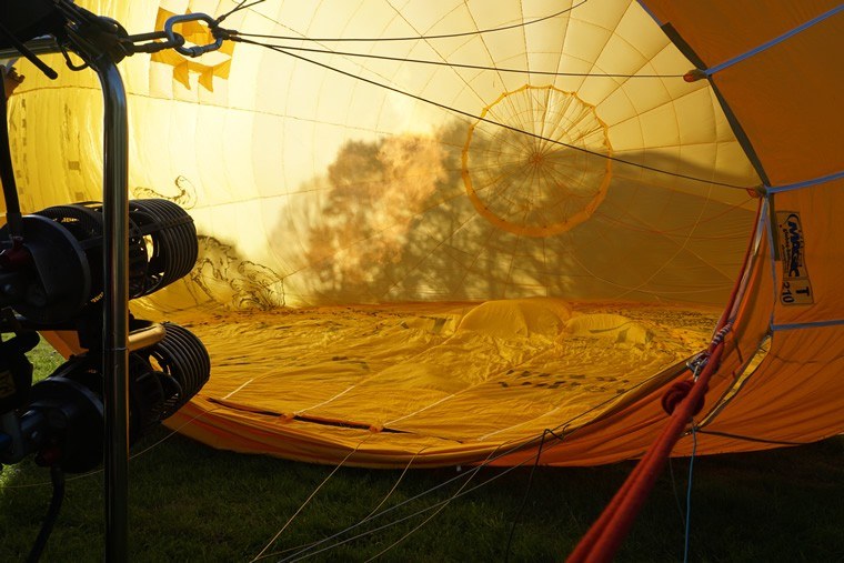 Description d'un ballon de montgolfière, l'enveloppe.